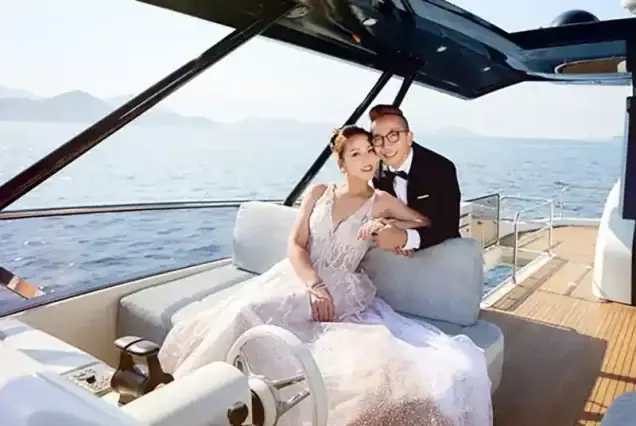 Boda en yate en el Bósforo de Estambul